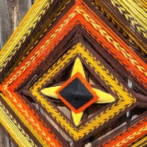 Vintage 1970's Yarn God's Eye in Orange, Brown and Yellow Ojo De Dios Vintage God's Eye / Seventies Wall Decor image 5