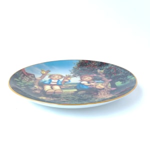 Vintage 1989 M.I Hummel Apple Tree Boy and Girl Collectible Plate From The Little Companions Collection Hummel Plate / Kitschy Cute image 5