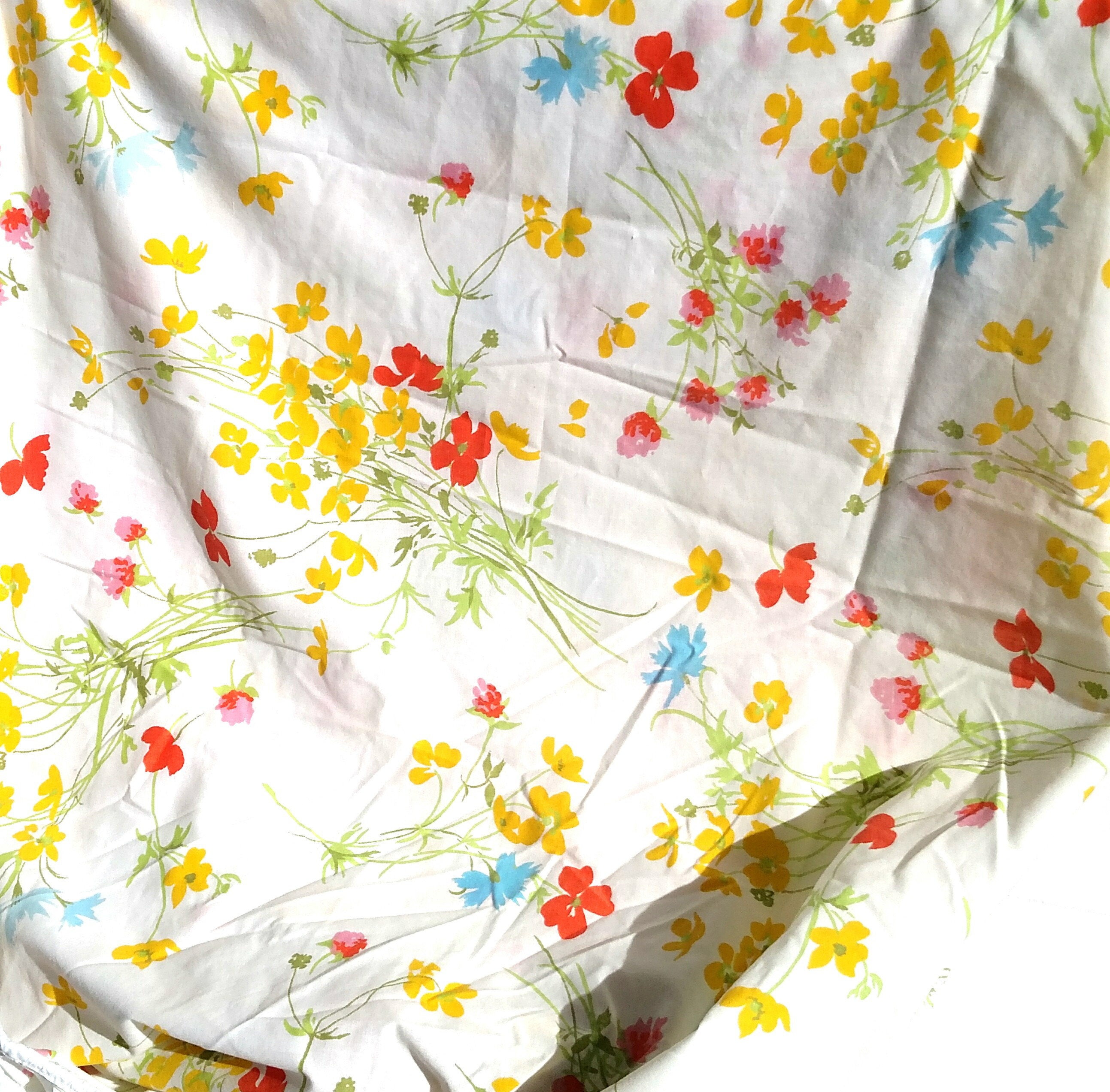 Vintage 1970's Floral Fitted Sheet for Twin Bed
