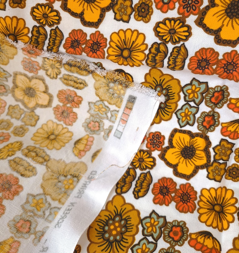 Vintage Dupont Savalux Screen Print Floral Fabric 62 x 49 Groovy Fabric / Retro Fabric / Vintage Fabric image 7