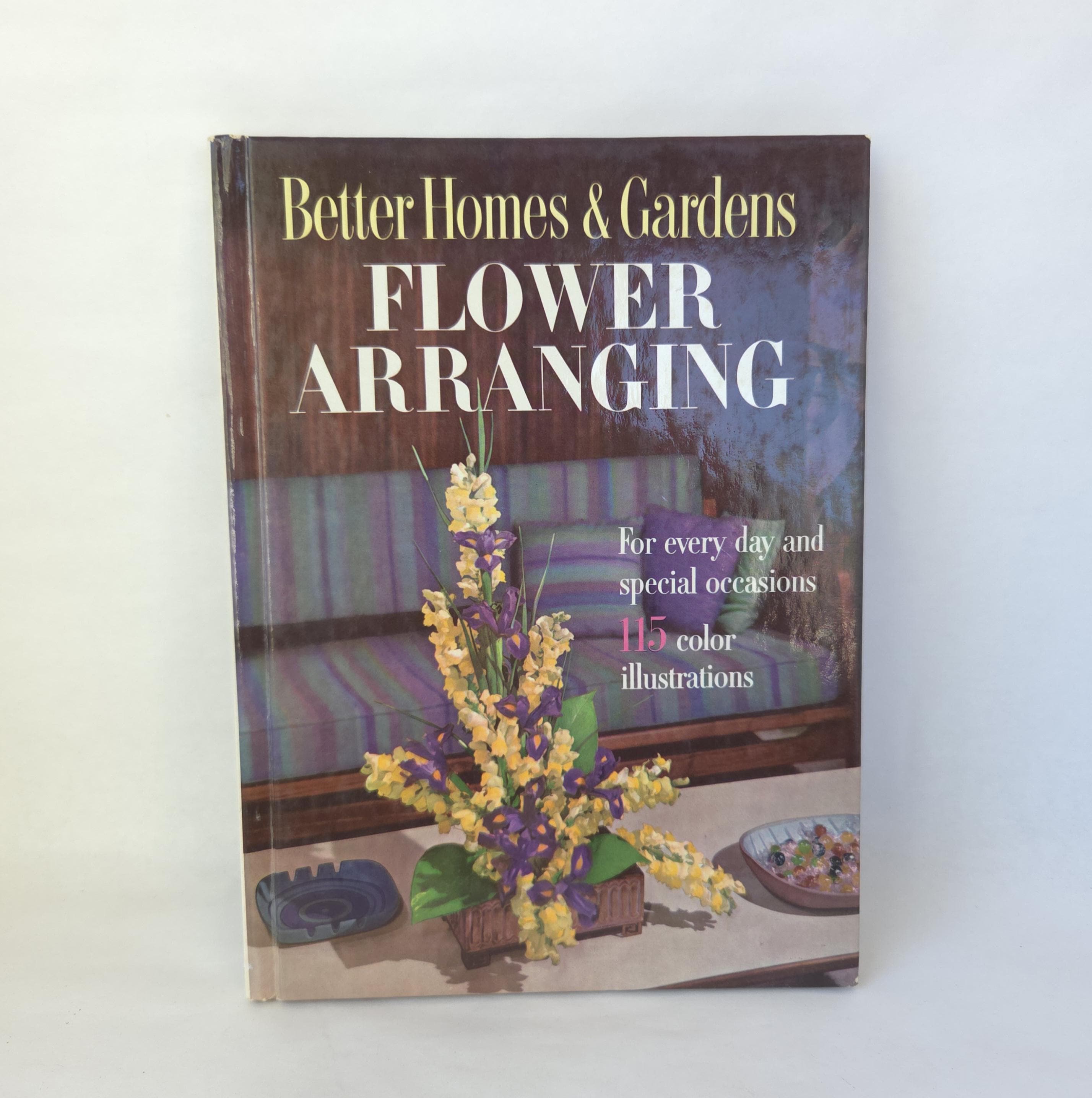 1957 Better Homes & Gardens Flower Arranging Book: Vintage Floral