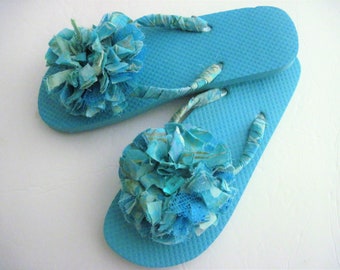 Women s Blue Floral Decorated Flip Flops