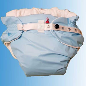 Punishment Omutsu “Rubber Control” – PVC diaper with magnetic lock