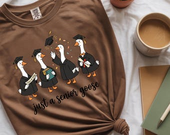 シニアガチョウシャツ、面白い卒業Tシャツ2026、2026年卒業生ガチョウTシャツ、かわいい卒業ギフト、シニア2026面白いシャツ、卒業ガチョウ