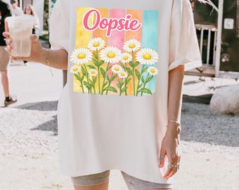 ウープシーデイジーシャツ、かわいいデイジーTシャツ（レディース）、レトロフローラルサマーTシャツ、コンフォートカラーズデイジーシャツ、おもしろくてかわいいシャツ、パステルデイジーギフト