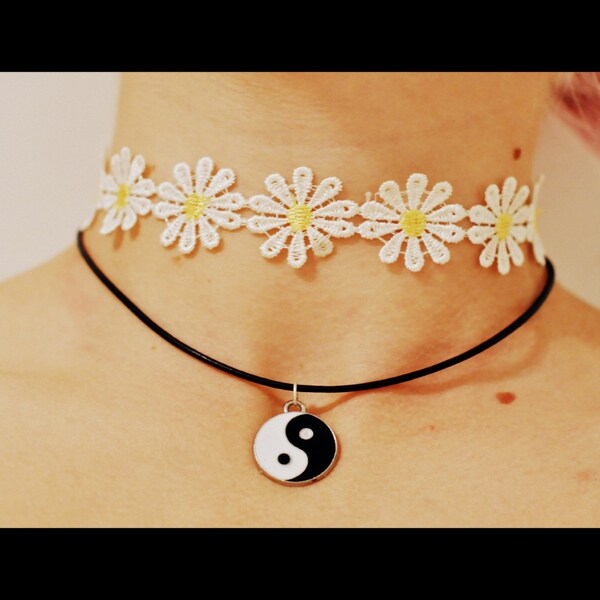 The YIN YANG choker