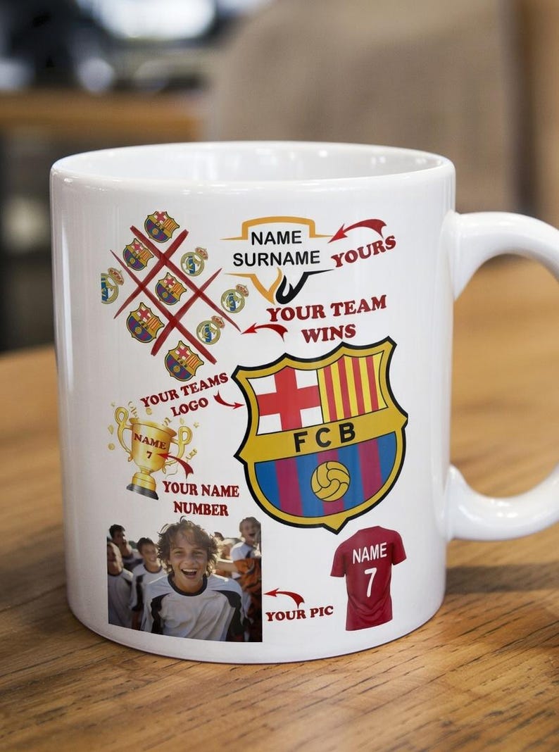 Décoration de mug personnalisée pour une fête | Real Madrid, Barcelone ou équipe de votre choix | Fichier PDF/PNG imprimable | Nom, numéro et âge personnalisés | Téléchargement numérique image 1
