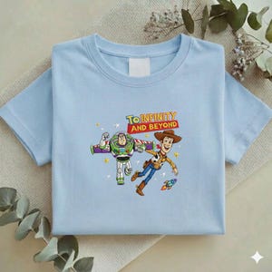 To Infinity and Beyond Embroidered Sweatshirt, Buzz and Woody Toy Story Crewneck, Retro Disney Space Ranger Shirt, Pixar Fan Gift Y-20012609 Bild 8