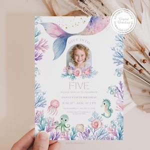 Dyk ner i fem födelsedagsinbjudningar med fotoredigerbar mall, sjöjungfrufödelsedagsfest utskrivbar, digital nedladdning