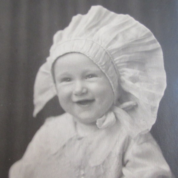 Antique Black and White Happy Baby Photo Vintage Christening Gown Bonnet 1919