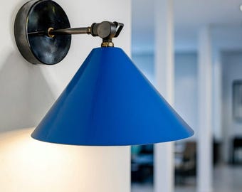 Modern blå vägglampa accentvägglampa med metallfot sovrum hallrum