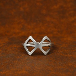 Geometrische open ring: sterlingzilveren statementband, moderne gotische sieraden
