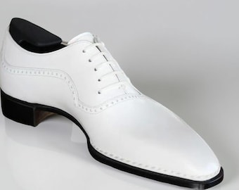 Ręcznie robione białe skórzane buty Oxford z lamówką Goodyear