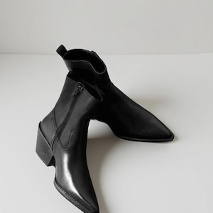 靴 Hand made Pointed toe leaher boots Custom Pointed Toe Leather Boots - Etsy - Page 5