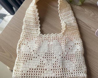Patrón de bolso de crochet Tulip • Bolso de verano de encaje fileteado (Descarga PDF)