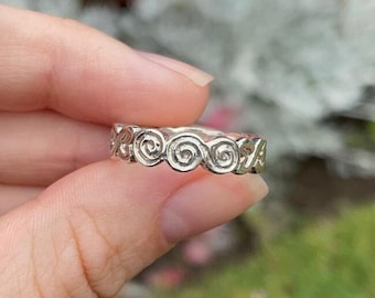 Amanda Celtic Ring in Sterling Silver