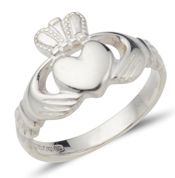 Sterling silver claddagh best sale ring with celtic weave