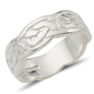 Embossed Tails Celtic Ring in Sterling Silver