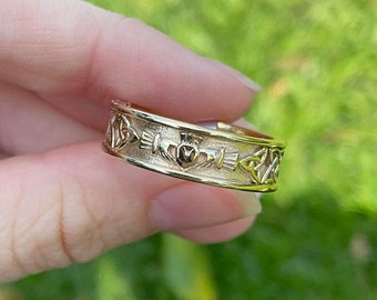 Gents Aaron Claddagh in Gold