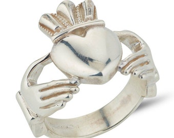 Claddagh gents big heavy ring in Sterling Silver