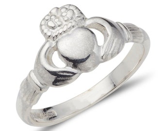 Antique Style Claddagh Ring in Sterling Silver