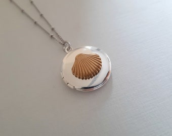 Shell Locket Necklace.  Beach Wedding Locket. Small Silver Locket. Round Silver Plated with Brass Shell. Photo Locket. Silver Brass Locket