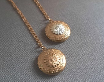 Vintage Daisy Locket, Brass Locket Necklace, Mixed Metals Round Locket Necklace, Tiny Floral Locket, Bohemian Locket,Floral Locket,Gift Idea