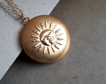 Brass Sun Locket Necklace, Sunshine Locket, Raw Brass Locket, Vintage Locket, Boho Locket, Sunshine Jewellery, Large Sun Locket, Sun Pendant