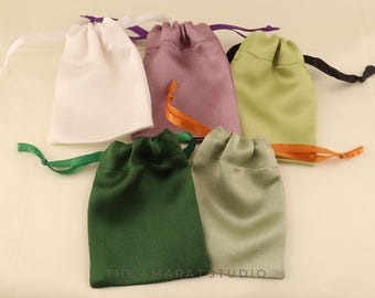 50 Pcs Satin Jewelry Pouches – Custom Logo Printing, Bulk Orders Welcome
