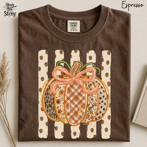 Randig preppy höstpumpa med fuskglitter, blommig pumpa-rosett-skjorta, trendig mysig säsongsskjorta, kokett höstskjorta, pumpakrydda