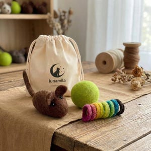 Maus, Ball, Spirale | 3er Set Katzenspielzeug Filz – Handgemacht aus 100% Wolle | Robust & Plastikfrei | Geschenk für Katzenliebhaber |Nepal