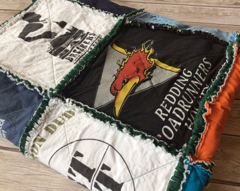 T Shirt Rag Quilt, Memory Blanket, Graduation Gift, High School Blanket, Stadium Blanket, Memory Quilt, Christmas Gift, College Gift