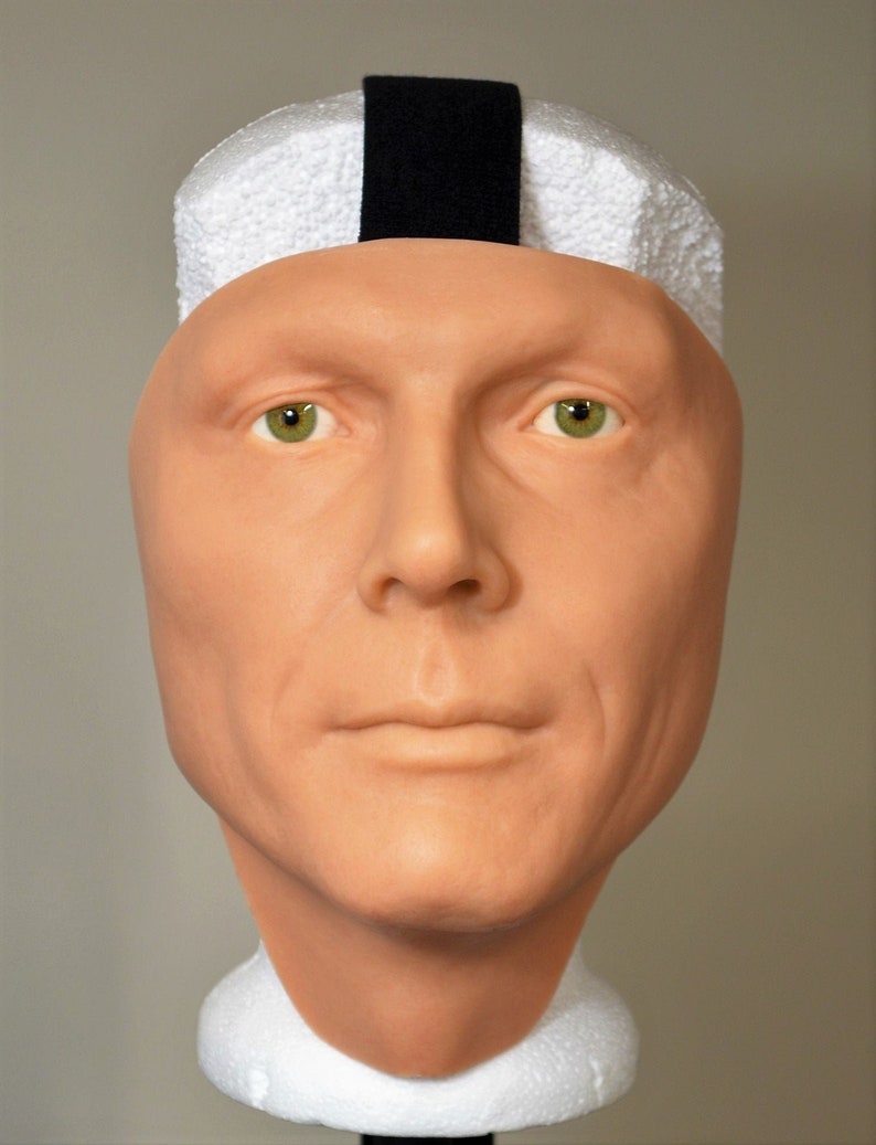 Интерактивные арт объекты. Интерактивные арт объекты. 3д скульптор профессия. Стрит арт макияж. Арт объект голова.