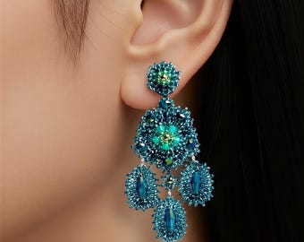 Kralenoorbellen 'Sea Wave', vergulde stekers, Japanse en Tsjechische kralen, 7 cm lang