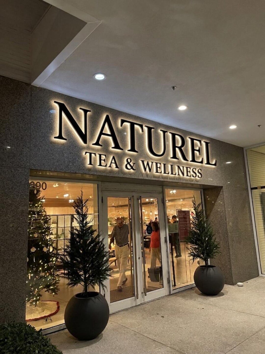 Backlit Storefront Window Backlit Storefront Signboard, 3D Backlit Sign, LED Illuminated Business ...