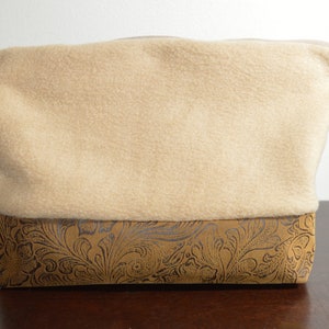 Faux Suede Fleece Bonding Pouch, Bag or Purse w/Screen for Hedgehog, Rat, Sugar Gliders or Small Pet image 2
