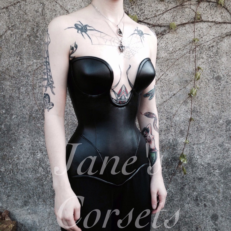 deep plunge strapless corset