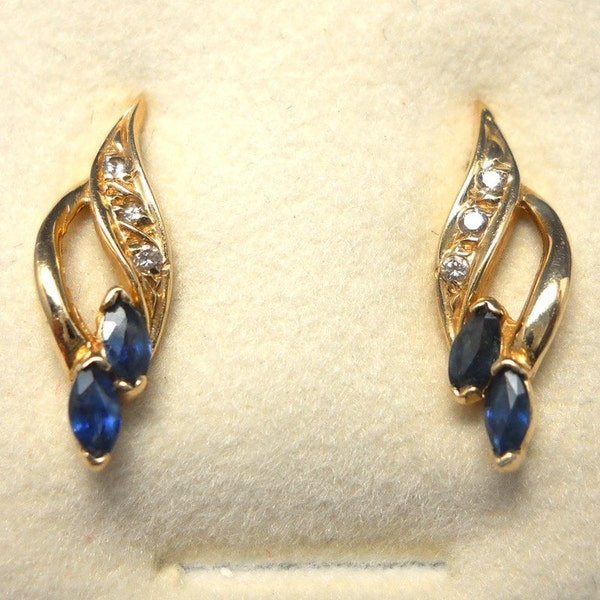 Vintage 14K Gold Sapphire Earrings