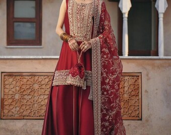 Röd broderad pakistansk brudklänning: Organza Dupatta, Minal Fashion