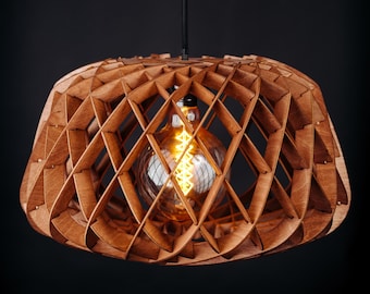 Lampada a sospensione in legno: luce geometrica scandinava