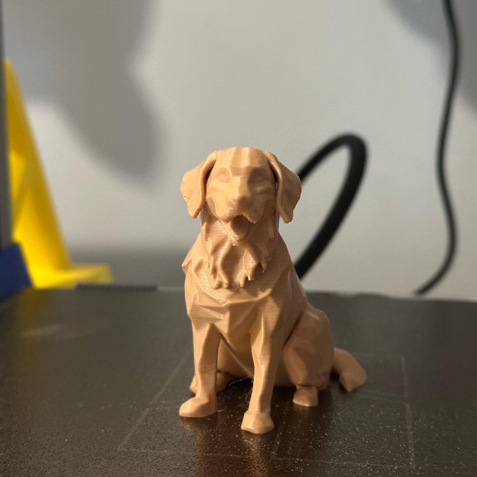 Golden Retriever Low Poly Figure • Modern Dog Sculpture • Minimalist Pet Decor • Desk & Shelf Ornament