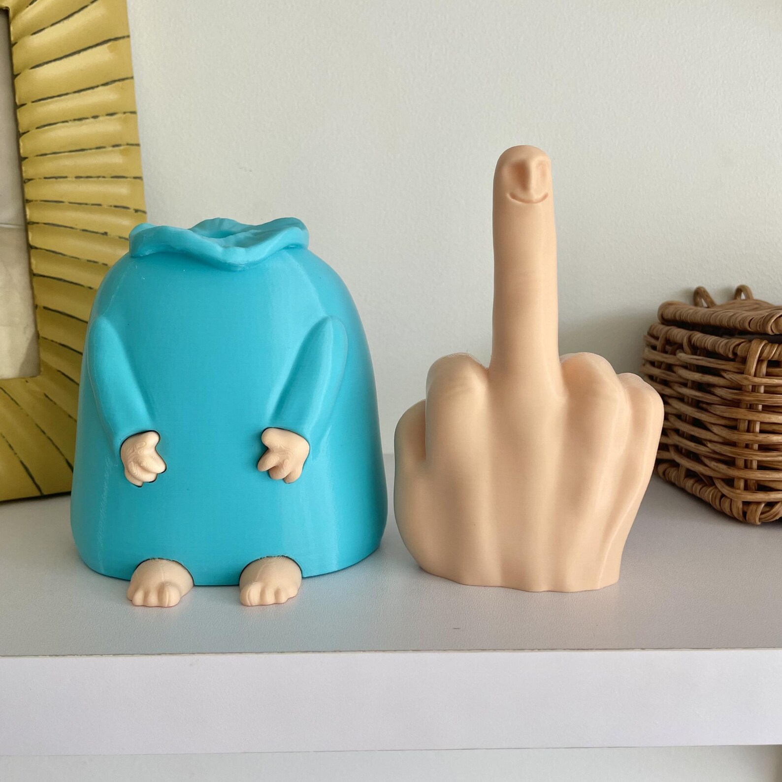 Lustige Mittelfinger Schreibtisch Statue | Freche Neuheit Dekor, sarkastisches Büro Geschenk, humorvolle Regalverzierung