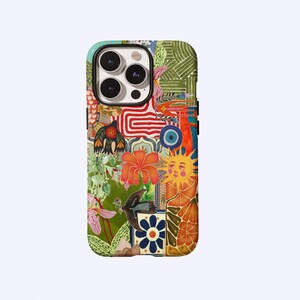 赤と緑のフォークアートコラージュスマホケース、ボヘミアン風の鮮やかな植物と鳥のデザイン、iPhone 17 16 15 14 13 12 11 Pro Max、Samsung S26 S25 Ultra、Magsafe対応