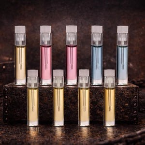 Avon Herrparfymprover – 12 slumpmässiga EDT/EDP-flaskor i set