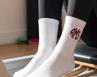 Pilates sokken met monogram, gepersonaliseerde antislipsokken, sokken met naam en logo, antislipsokken voor pilates, reformer, yoga en fitness, sokken met monogram