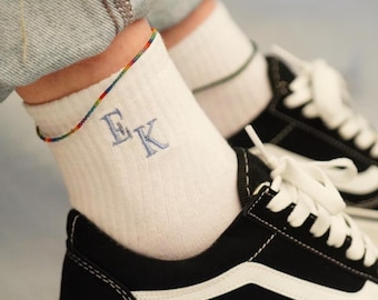 Calcetines coloridos con nombre bordado, calcetines personalizados para dama de honor, calcetines para enamorados, calcetines con nombre, ropa personalizada, calcetines navideños.