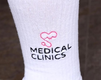 Calcetines bordados personalizados, calcetines con logo y nombre personalizados, hechos a mano en mezcla de algodón y lino, regalos para mamá, papá, damas de honor, equipos de trabajo y compañeros de trabajo