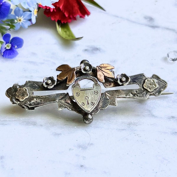 Broche Sterling Victorian Sweetheart brooch avec serrure - Forget Me Nots avec feuilles en or rose - jeton d’amour