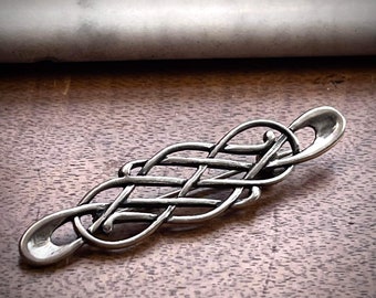 Sterling silver Celtic Knot brooch - Y2K vintage .925 Celtic knots or love knots, Irish