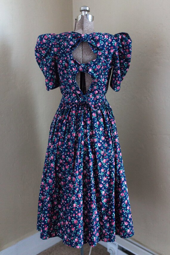 BEAUTIFUL 1980s floral rose open back cotton summ… - image 4